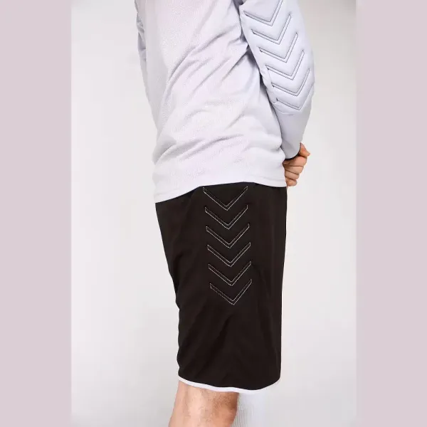 СЦ*Форма футб. врат. KELME 3871007-273-3XL, р.3XL, полиэстер, бело-черный за 3&nbsp;204.50 ₽ в Махачкале