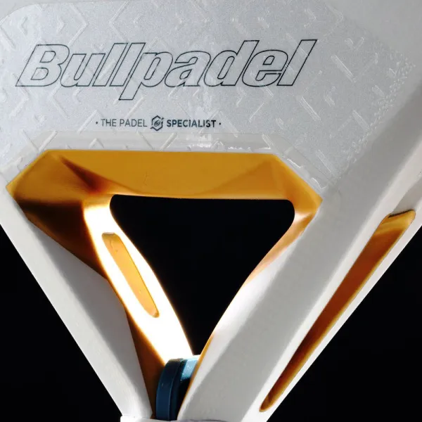 Ракетка для падела BULLPADEL Pearl 26, 493804, для профессионалов, карбон, бело-серый за 35&nbsp;929.50 ₽ в Махачкале